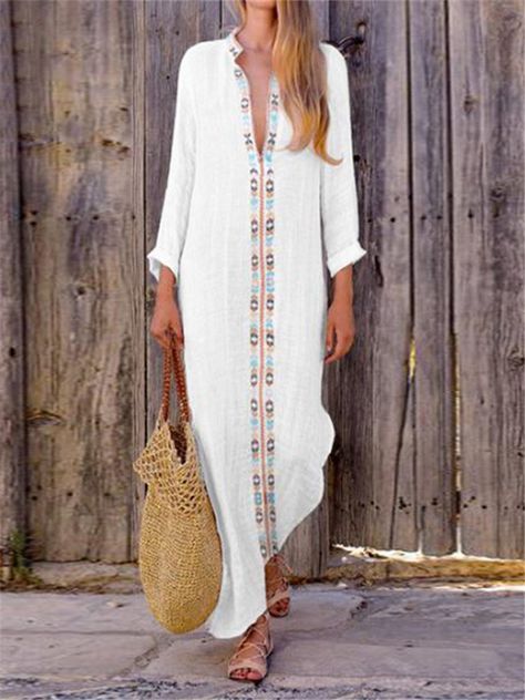 Elegant Moroccan Kaftan Dress with Intricate Embroidery