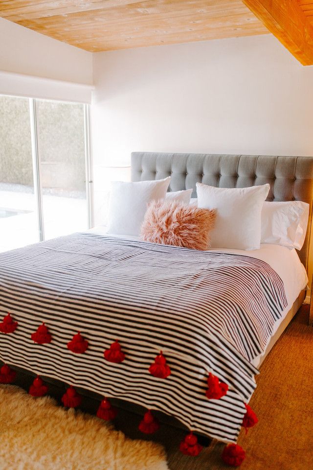 Handcrafted Black and White Moroccan Pom Pom Blanket