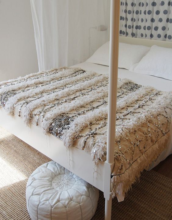 Moroccan Handwoven Cotton Blanket - Luxurious Berber Style