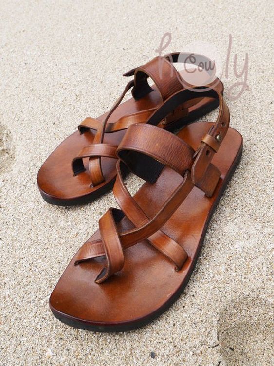 Luxurious Leather Sandals for Timeless Elegance and Comfort