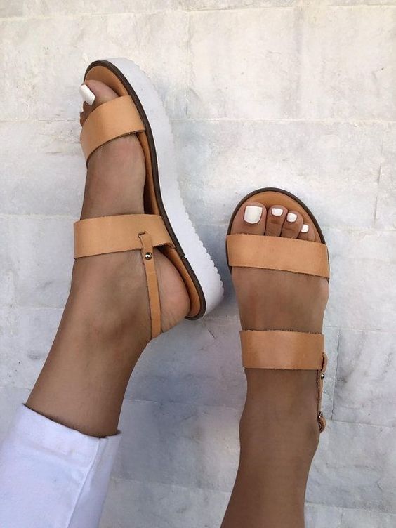 Luxurious Leather Sandals for Daily Sophistication