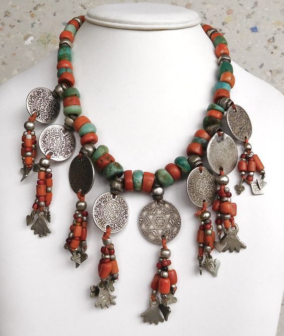 Moroccan Tuareg Berber Geometric Necklace - Handcrafted Cultural Beauty