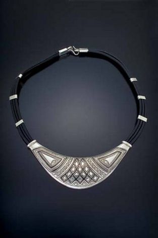 Moroccan Tuareg Berber Geometric Necklace - Handcrafted Ethnic Jewelry