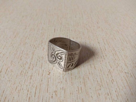 Moroccan Tuareg Berber Rings | Handcrafted Elegance & Vibrant Colors