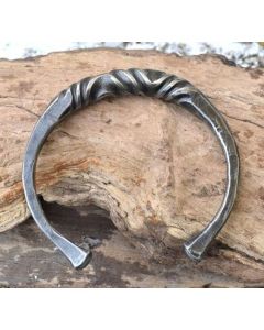 Moroccan Tuareg Silver Geometric Bracelet - Handcrafted Elegance
