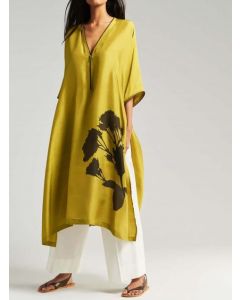 Moroccan Embroidered Kaftan Dress: Bohemian Chic Elegance.