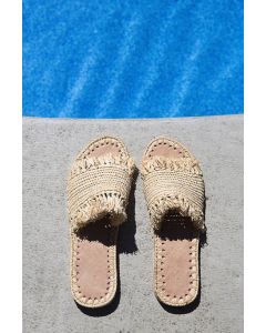 Rustic Eco-Friendly Straw Sandals - Lightweight & Durable
