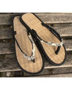 Eco-Friendly Straw Sandals | Lightweight & Breathable_Style
