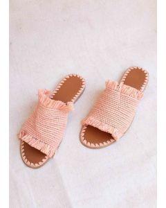 Chic Handcrafted Straw Sandals for Stylish Summer Outings