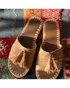 Trendy Straw Sandals for Summer Style