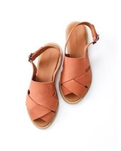 Elegant Leather Sandals | Handcrafted for Comfort & Style