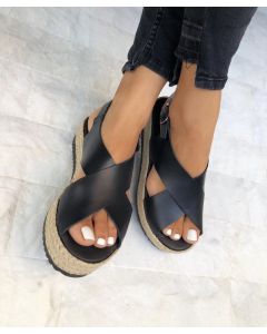 Handcrafted Leather Sandals - Versatile Elegance & Comfort