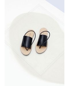 Elegant Handcrafted Leather Sandals - Timeless Style & Comfort