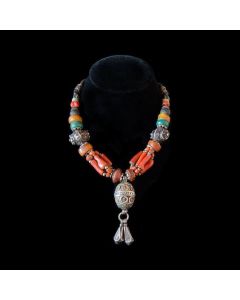 Moroccan Tuareg Berber Geometric Necklace - Artisan Crafted Statement Piece for Cultural Elegance