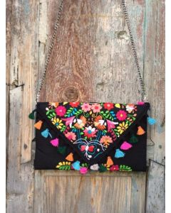 Chic Straw Clutches | Lightweight & Elegant Summer Accessory