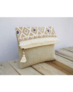 Chic Straw Clutches 062 - Stylish & Durable Fashion Accessory for All Occasions