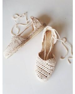 Eco-Friendly Straw Sandals: Sustainable & Stylish Comfort