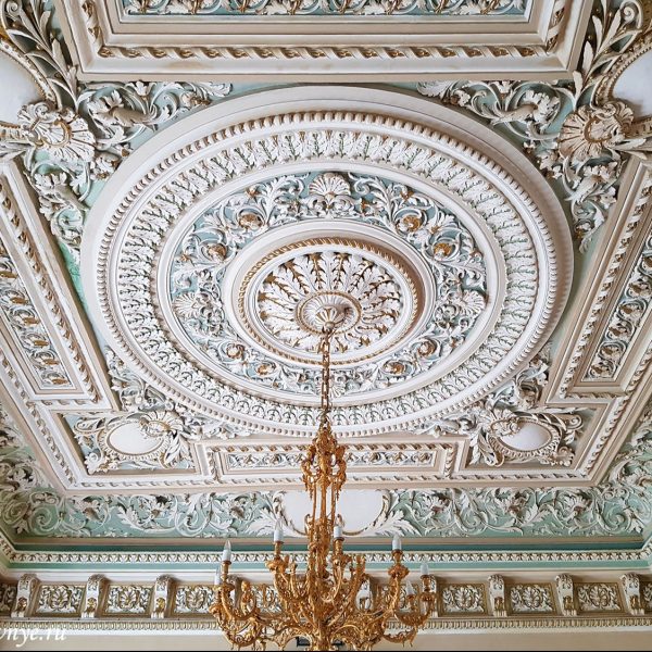 Exquisite Moroccan-Style Gypsum Plaster Ceiling Rose - Handcrafted Elegance