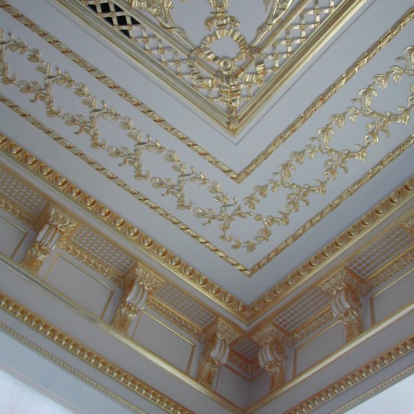 Luxury Moroccan-Inspired Plaster Ceiling - Handcrafted Perfection
