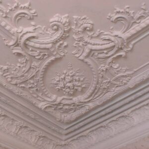 Luxurious Moroccan Gypsum Plaster Arch - Handcrafted Ceiling Art