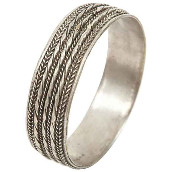 Elegant Tuareg-Inspired Silver Bracelet with Geometric Decorations - Handcrafted Moroccan Accessory