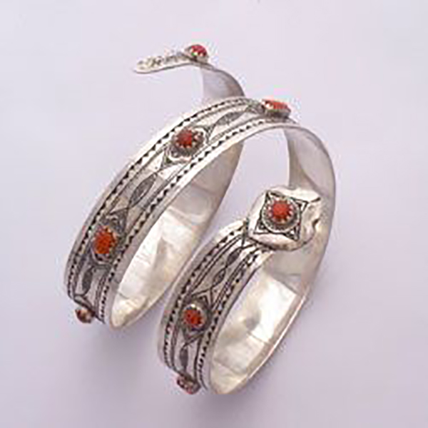 Exquisite Moroccan Tuareg Berber Silver Bracelet - Handcrafted Ethnic Charm with Geometric Design