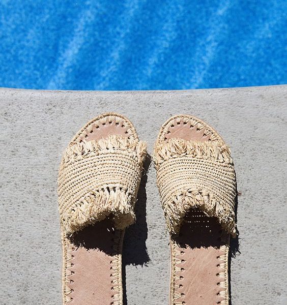 Rustic Eco-Friendly Straw Sandals - Lightweight & Durable