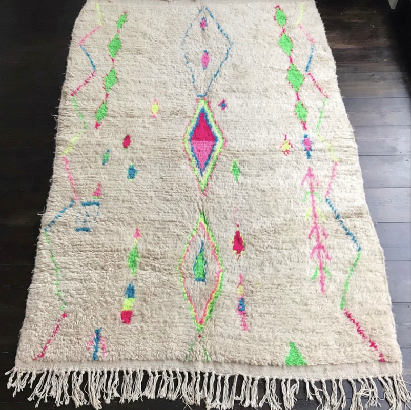 Exquisite Moroccan Azilal Wool Berber Rug - Handwoven Tribal Artistry
