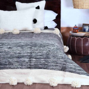 Moroccan Cotton Pom Pom Blanket - Hand-Woven Boho-Chic Throw