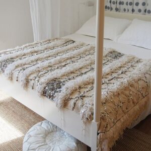 Moroccan Handwoven Cotton Blanket - Luxurious Berber Style