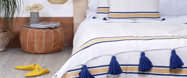 Handcrafted Moroccan Cotton Pom Pom Blanket - Blue & White
