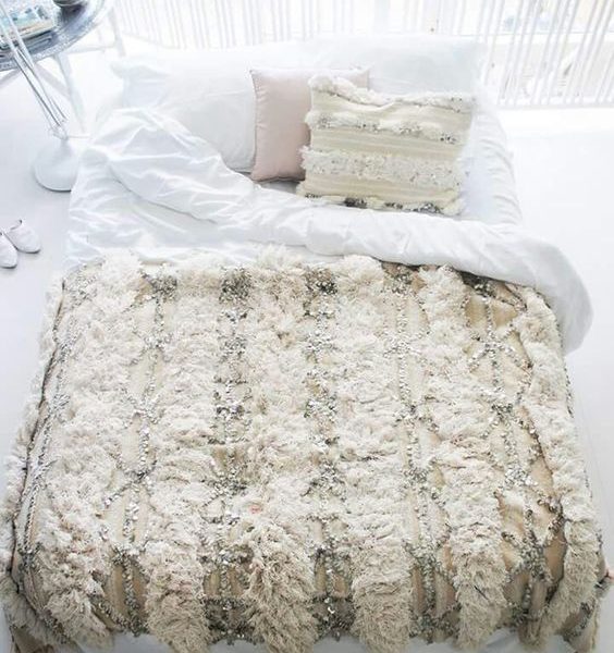 Handmade Moroccan Cotton Blanket with Fringe Details