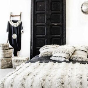 Luxurious White Moroccan Pom Pom Wool Blanket