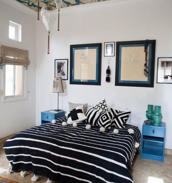 Luxurious Handmade Moroccan Pom Pom Blanket - Black and White Stripes