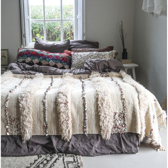 Moroccan Wedding Blanket - Handmade Bohemian Wool Throw