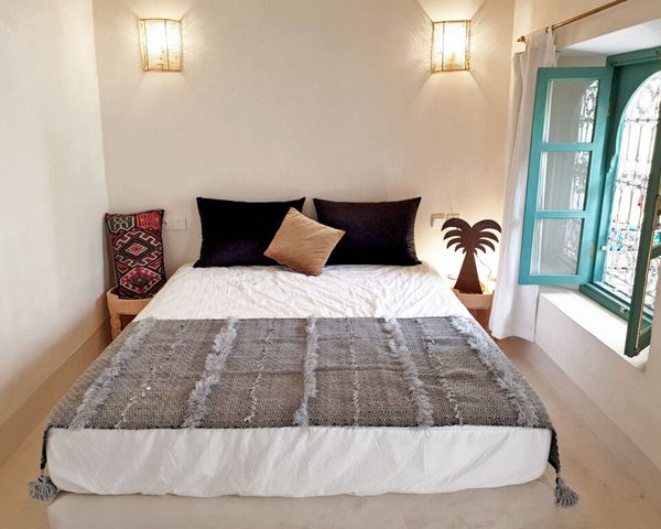 Luxurious Dark Grey Moroccan Handwoven Cotton Blanket