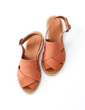 Elegant Leather Sandals | Handcrafted for Comfort & Style