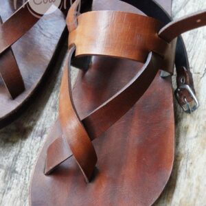 Chic Leather Sandals for Stylish and Comfortable Wear