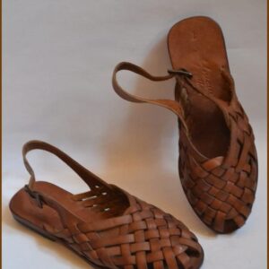 Elegant Leather Sandals for Timeless Style
