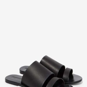 Sophisticated Leather Sandals for Fashion-Forward Style