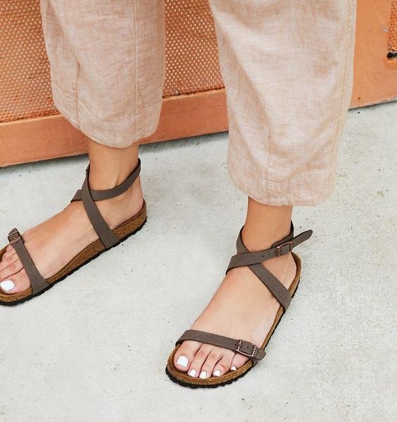Chic Leather Sandals - Premium Quality & Style