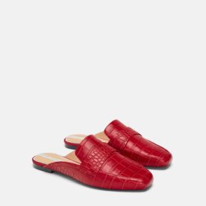 Luxurious Moroccan Leather Slippers for Unmatched Comfort.