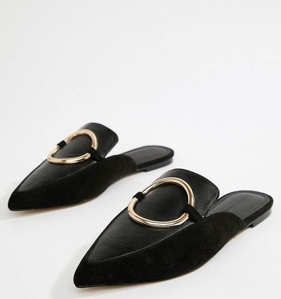 Luxury Moroccan Leather Slippers | Stylish & Comfortable.