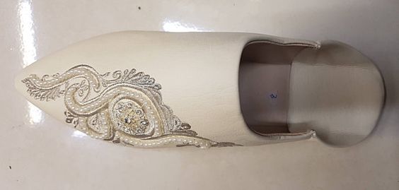 Luxury Moroccan Leather Slippers for Unparalleled Comfort & Style
