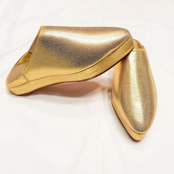 Refined Moroccan Leather Slippers - Premium Comfort and Style