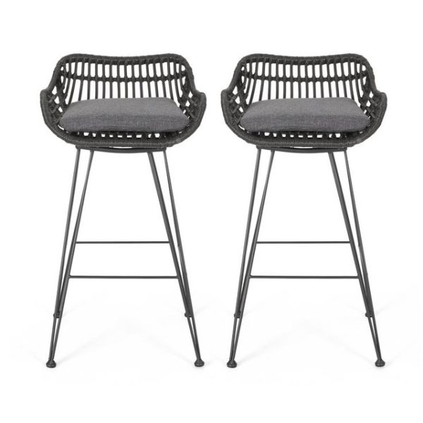 Exquisite Moroccan Metal Chair 161 - Hand-Forged Elegance & Strength