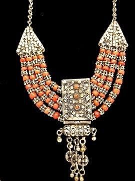 Moroccan Tuareg Berber Geometric Necklace - Handcrafted Ethnic Charm