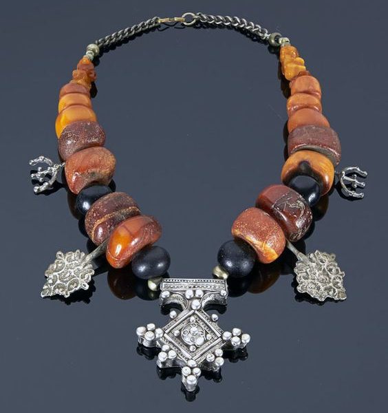 Moroccan Tuareg Berber Geometric Necklace - Cultural Elegance & Contemporary Style