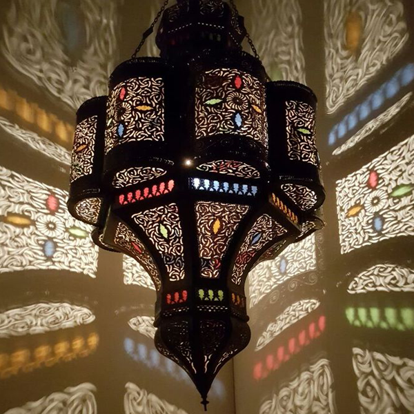 "Handmade Dark Metal Moroccan Pendant Lamps - Vintage Charm and Elegance"