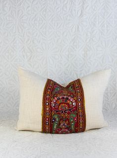 Moroccan Handmade Throw Pillow - Vibrant Colors & Traditional Craftsmanship